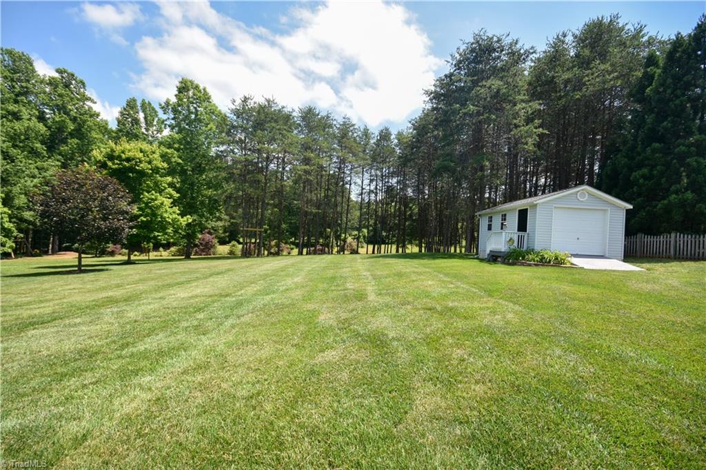 8203 Chestershire Road Oak Ridge, NC 27310 - Photo 3 of 30