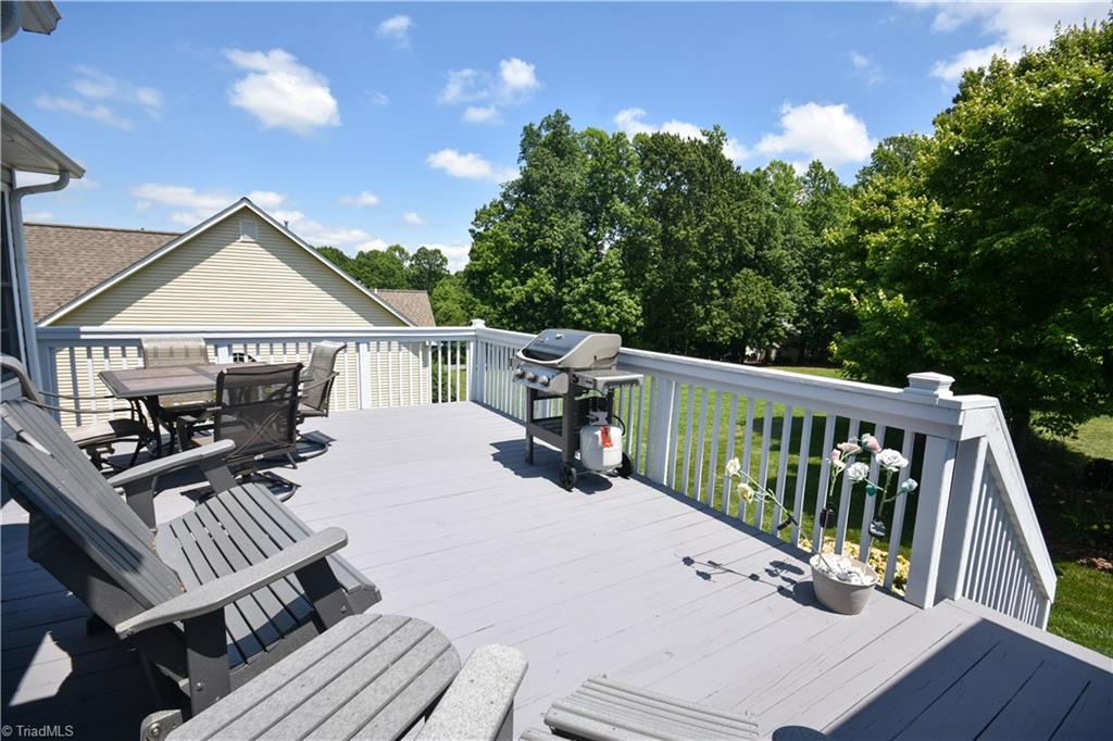 8203 Chestershire Road Oak Ridge, NC 27310 - Photo 8 of 30
