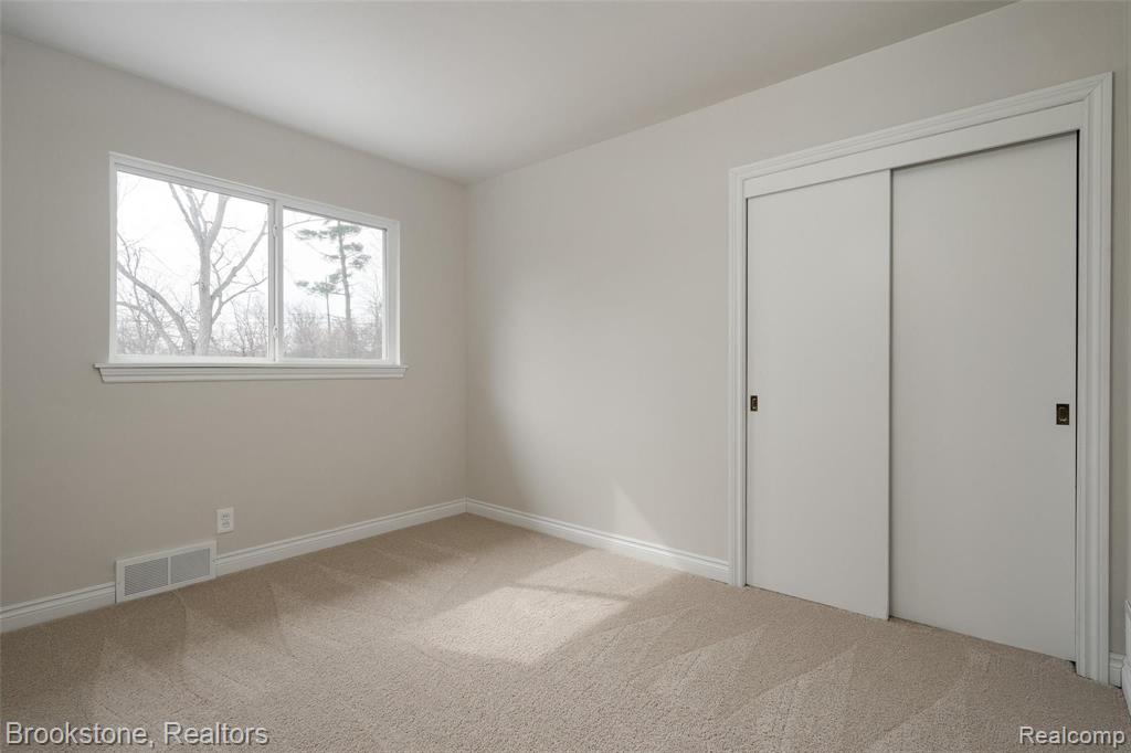 140 Michelson Road Rochester, MI 48307 - Photo 15 of 31