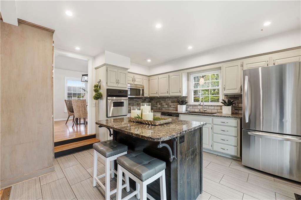 1407 Southwest 5th Street Lee's Summit, MO 64081 - Photo 11 of 38