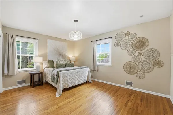 $379,000 | 1407 Southwest 5th Street, Lee's Summit, MO 64081