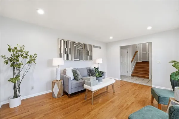 $379,000 | 1407 Southwest 5th Street, Lee's Summit, MO 64081