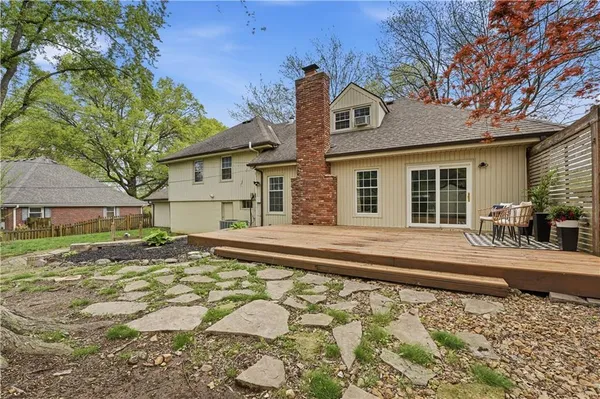 $379,000 | 1407 Southwest 5th Street, Lee's Summit, MO 64081