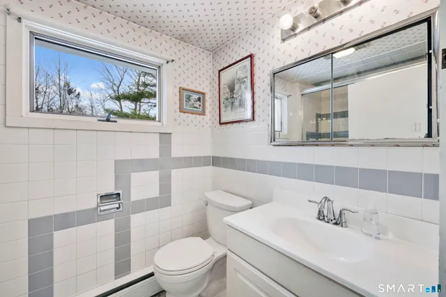 $345,000 | 320 Mansfield Avenue, Windham, CT 06226