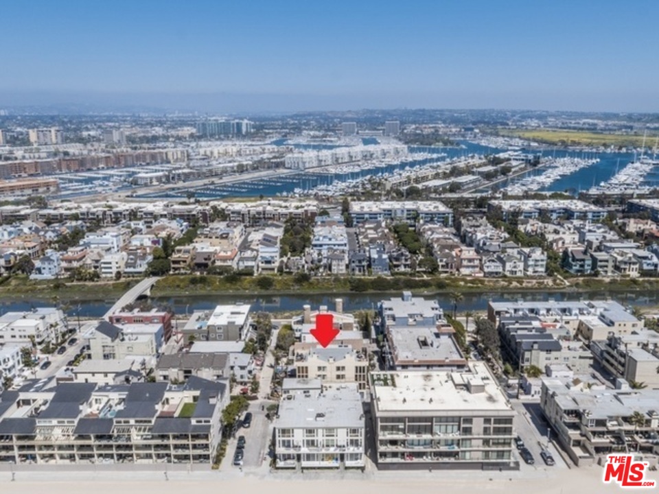 14 Mast Street Venice, CA 90292 - Photo 18 of 23