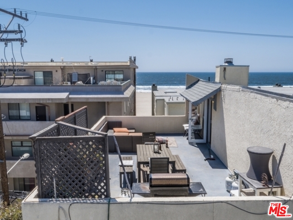 14 Mast Street Venice, CA 90292 - Photo 22 of 23