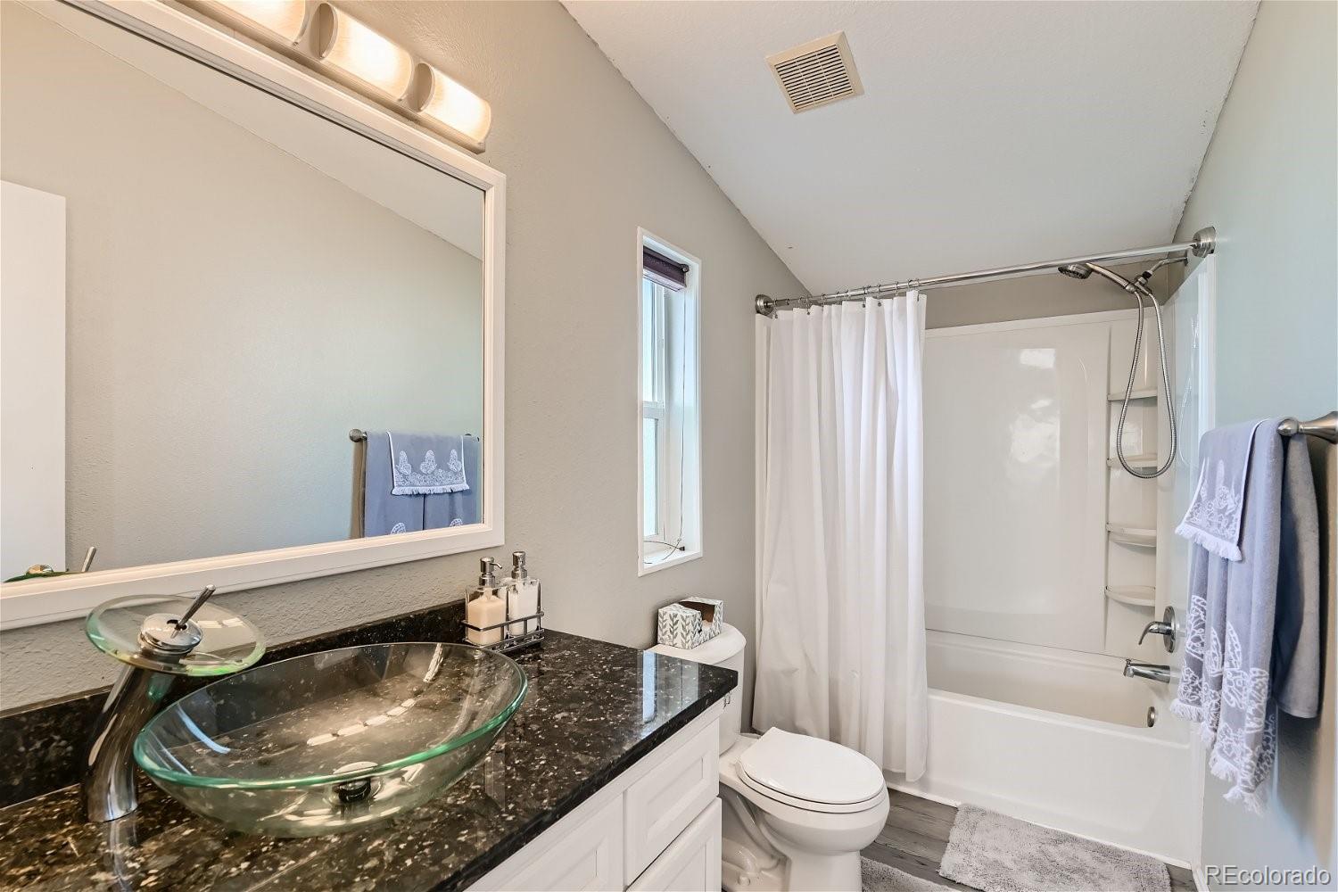 3317 Trail Ridge Longmont, CO 80504 - Photo 5 of 11 Gallery Image 5
