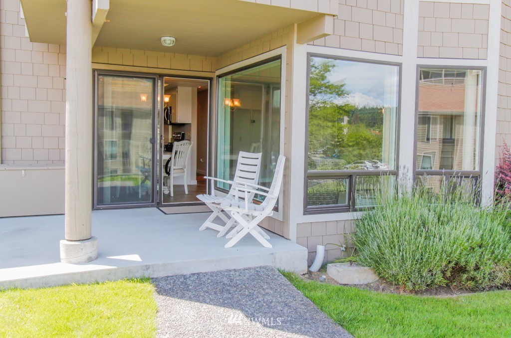 802 Old Beach Road, Unit 102 Freeland, WA 98249 - Photo 12 of 14 Gallery Image 12