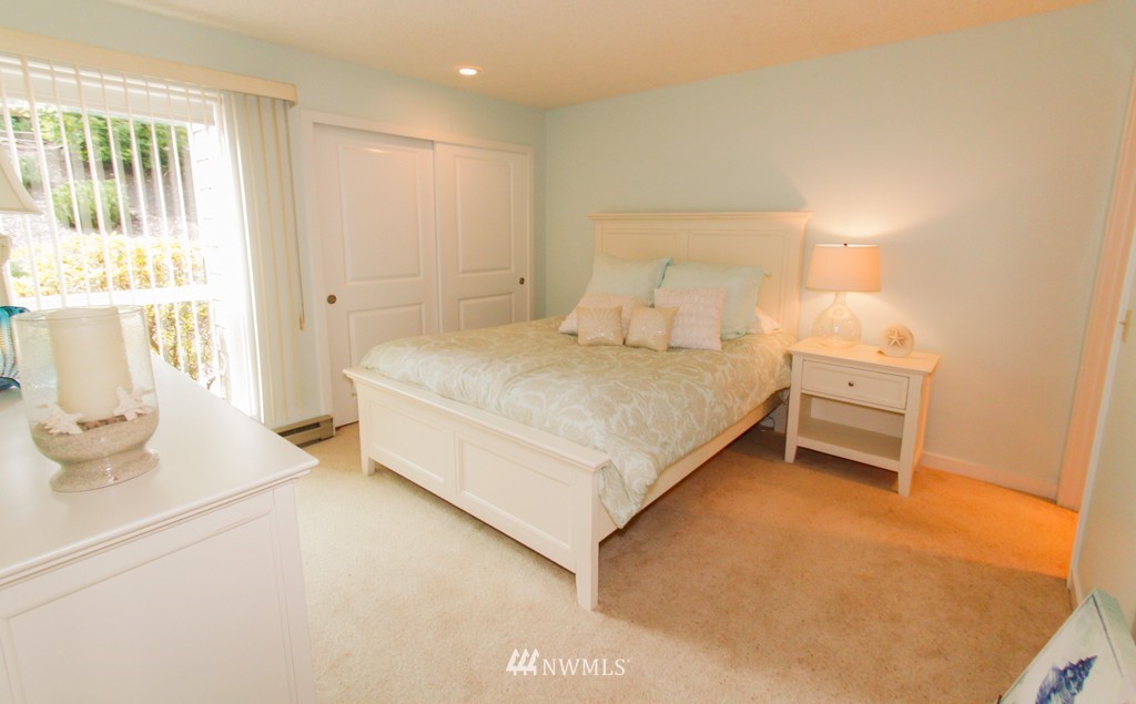 802 Old Beach Road, Unit 102 Freeland, WA 98249 - Photo 8 of 14 Gallery Image 8