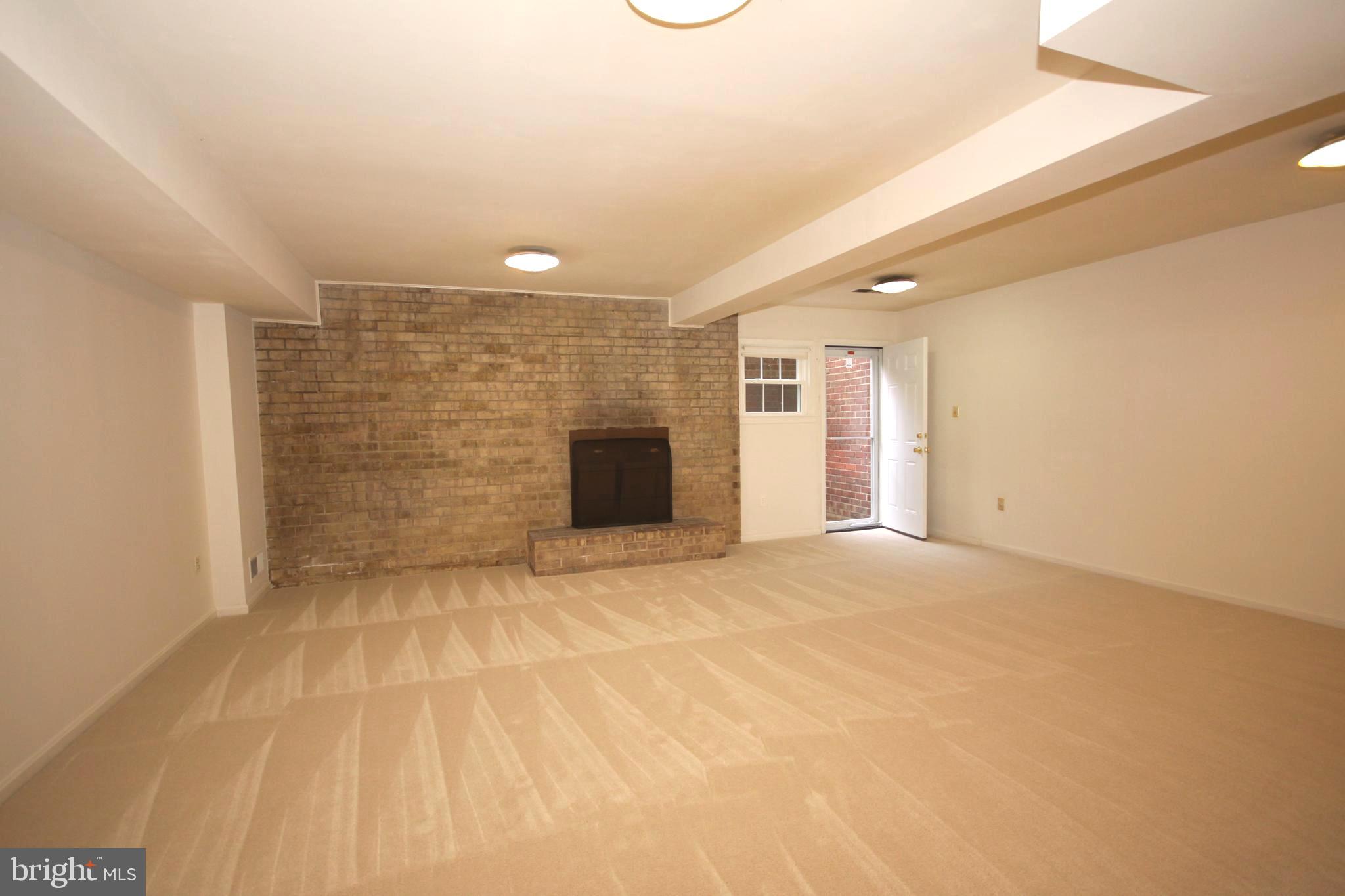 5401 Richenbacher Avenue Alexandria, VA 22304 - Photo 11 of 15 Rec Room