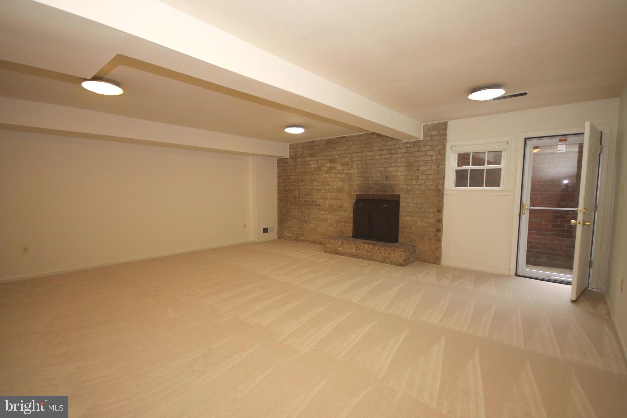5401 Richenbacher Avenue Alexandria, VA 22304 - Photo 12 of 15 Rec Room