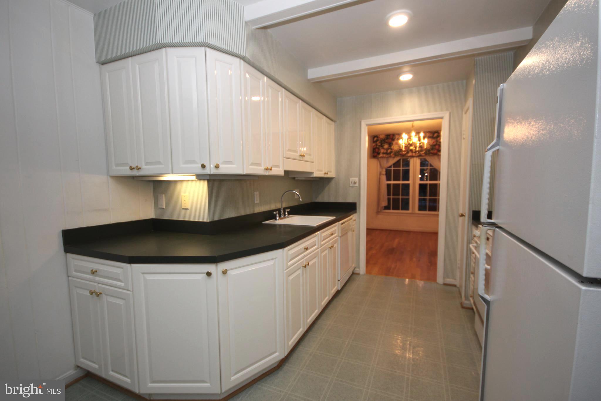 5401 Richenbacher Avenue Alexandria, VA 22304 - Photo 7 of 15 Kitchen