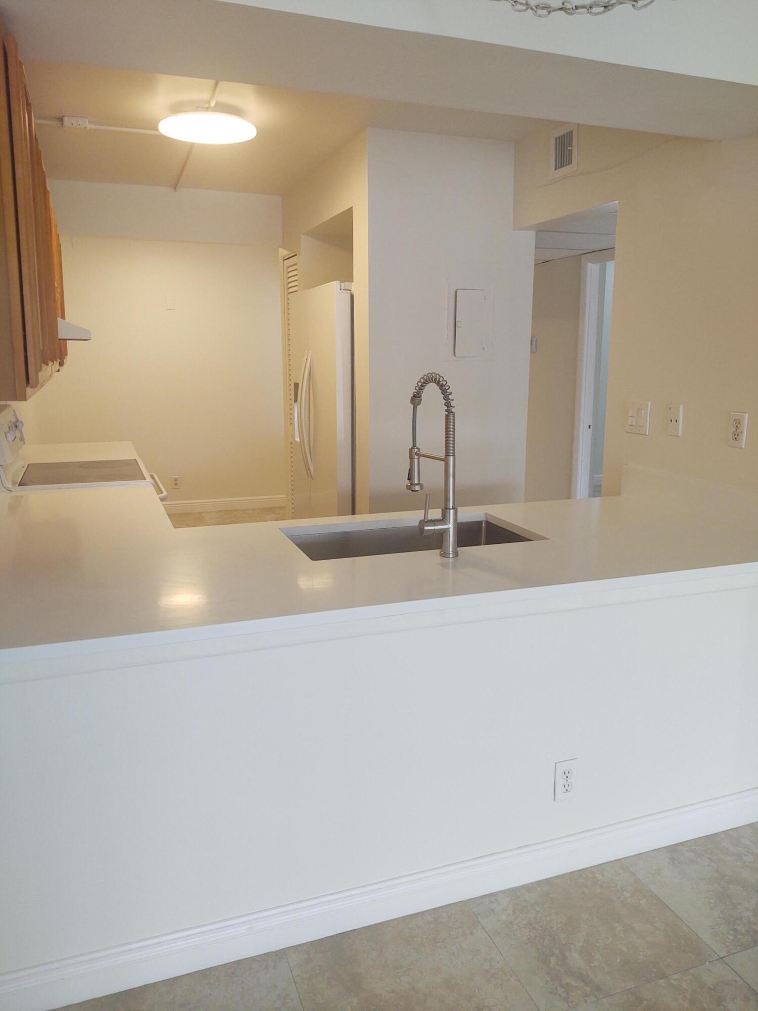 9 Royal Palm Way, Unit 2010 Boca Raton, FL 33432 - Photo 26 of 28 IMG_20260403_144543828