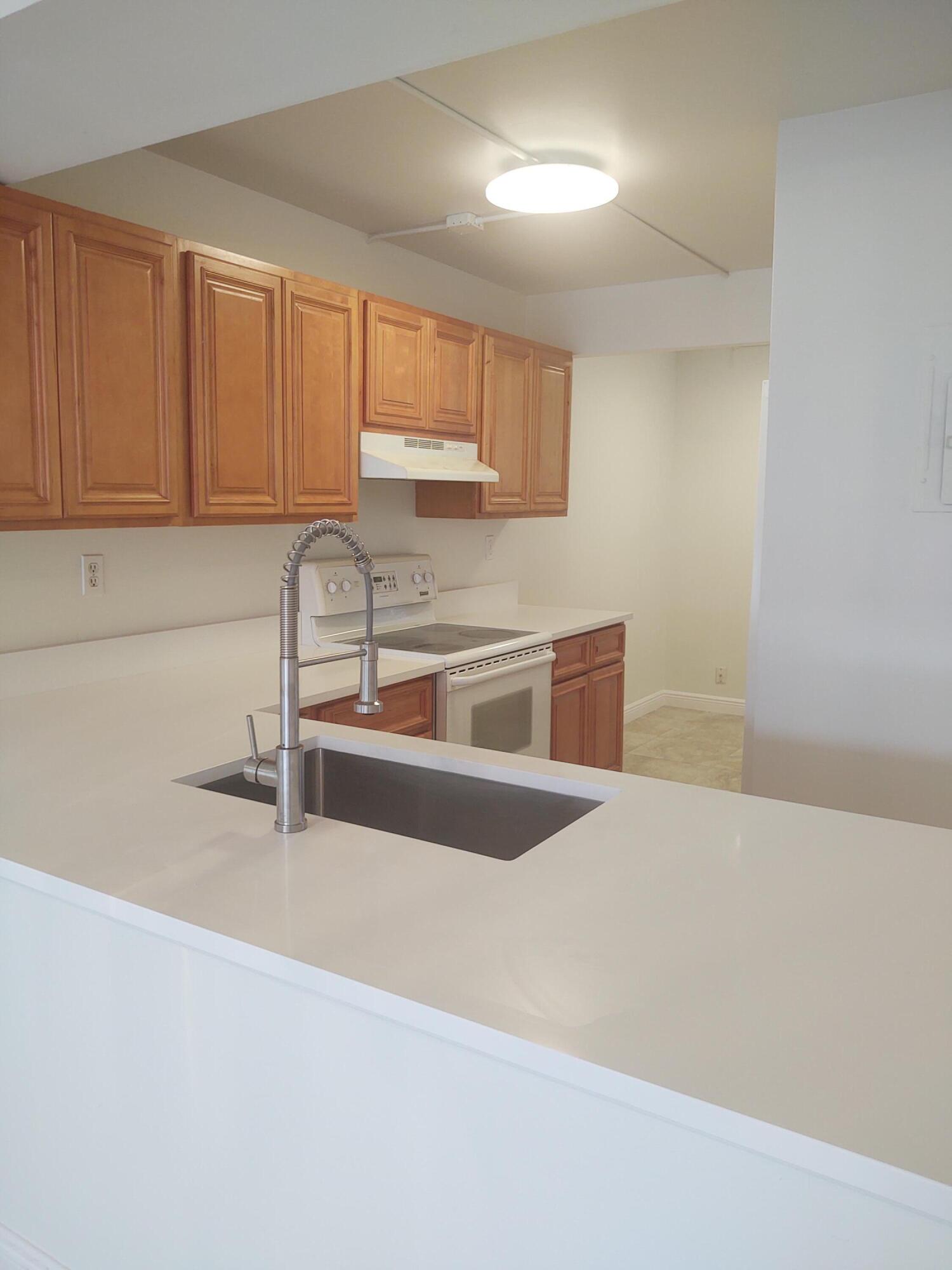 9 Royal Palm Way, Unit 2010 Boca Raton, FL 33432 - Photo 27 of 28 IMG_20260403_144633001