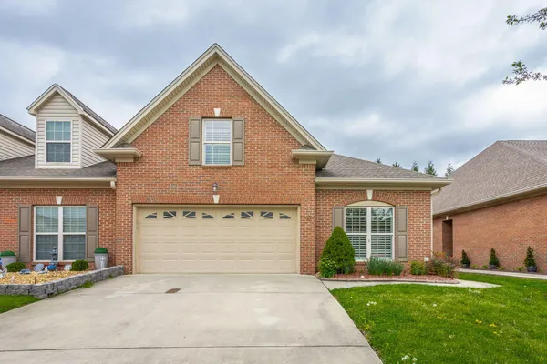 $2,095 | 7655 Lenox Trace Drive, Hixson, TN 37343