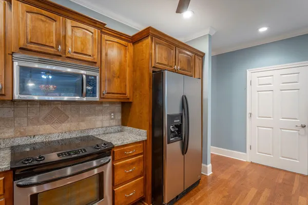 $2,095 | 7655 Lenox Trace Drive, Hixson, TN 37343