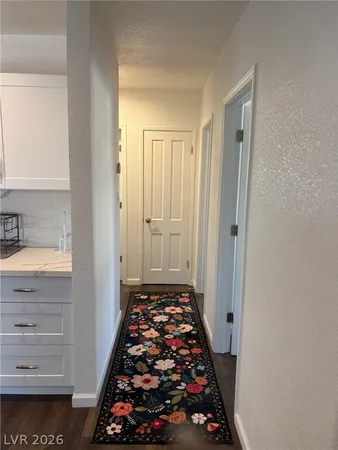 $2,000 | 611 Bell Drive, Las Vegas, NV 89101