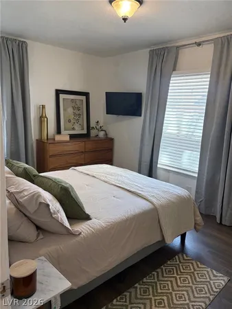 $2,000 | 611 Bell Drive, Las Vegas, NV 89101