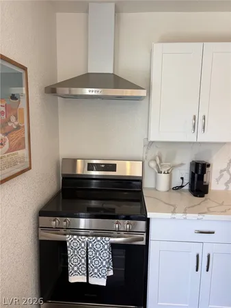 $2,000 | 611 Bell Drive, Las Vegas, NV 89101