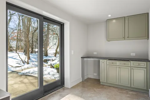 $1,795,000 | 853 Sauganash Drive, Fontana, WI 53125
