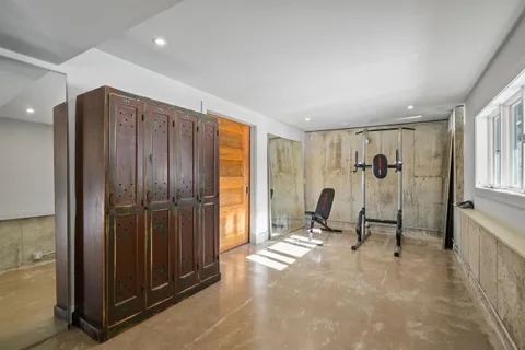 $1,995,000 | 853 Sauganash Drive, Fontana, WI 53125