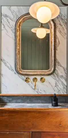 $1,995,000 | 853 Sauganash Drive, Fontana, WI 53125