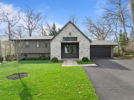 $1,795,000 | 853 Sauganash Drive, Fontana, WI 53125