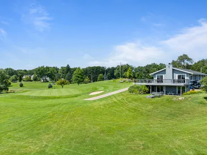 $1,995,000 | 853 Sauganash Drive, Fontana, WI 53125