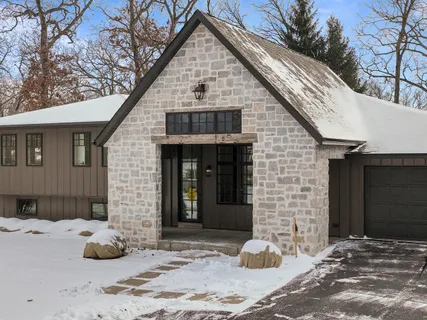 $1,995,000 | 853 Sauganash Drive, Fontana, WI 53125