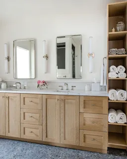 $1,995,000 | 853 Sauganash Drive, Fontana, WI 53125