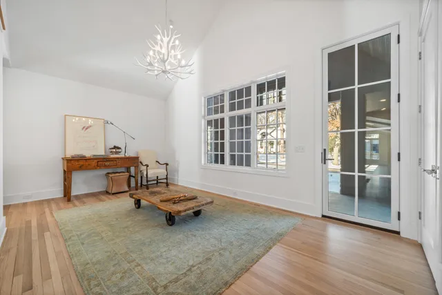 $1,995,000 | 853 Sauganash Drive, Fontana, WI 53125