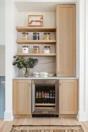 $1,995,000 | 853 Sauganash Drive, Fontana, WI 53125