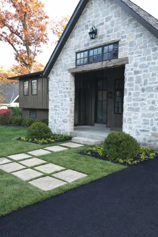 $1,995,000 | 853 Sauganash Drive, Fontana, WI 53125