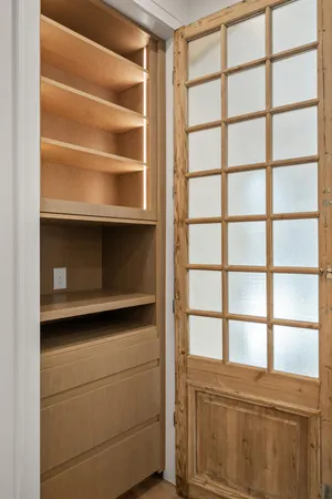 $1,995,000 | 853 Sauganash Drive, Fontana, WI 53125