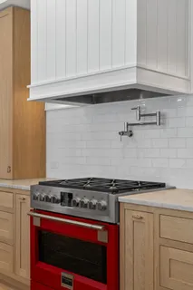 $1,995,000 | 853 Sauganash Drive, Fontana, WI 53125