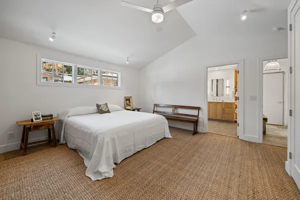 $1,995,000 | 853 Sauganash Drive, Fontana, WI 53125