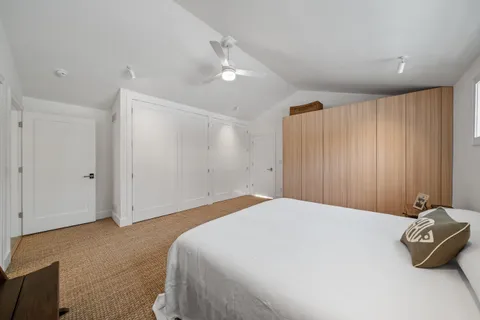 $1,995,000 | 853 Sauganash Drive, Fontana, WI 53125