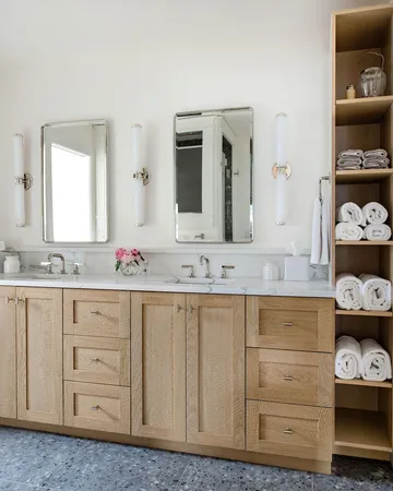 $1,995,000 | 853 Sauganash Drive, Fontana, WI 53125