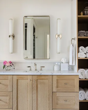 $1,995,000 | 853 Sauganash Drive, Fontana, WI 53125