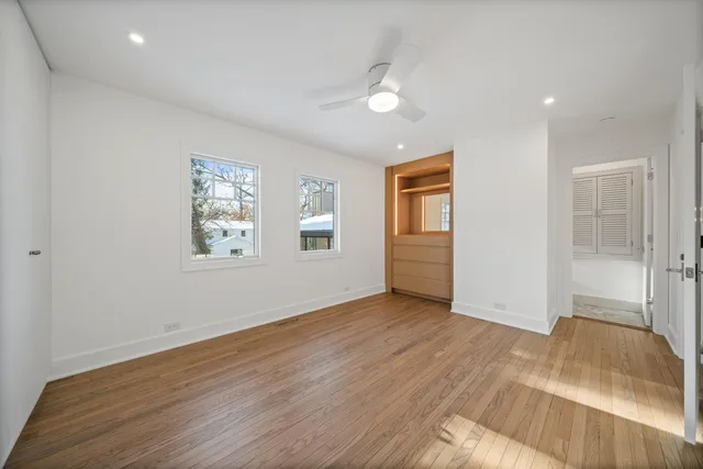 $1,995,000 | 853 Sauganash Drive, Fontana, WI 53125