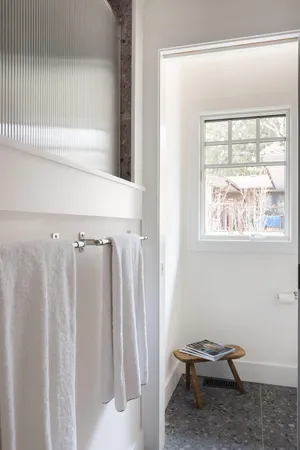 $1,995,000 | 853 Sauganash Drive, Fontana, WI 53125