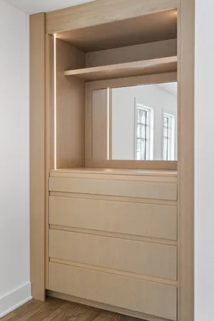 $1,995,000 | 853 Sauganash Drive, Fontana, WI 53125