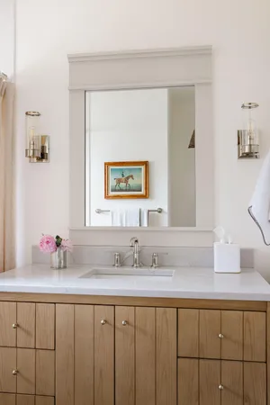 $1,995,000 | 853 Sauganash Drive, Fontana, WI 53125