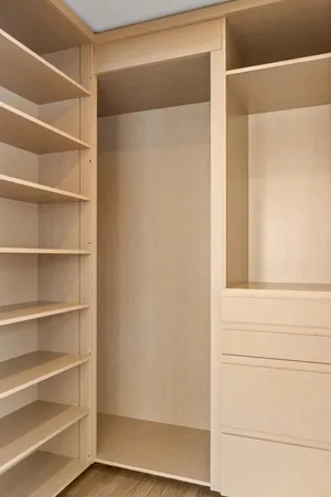 $1,995,000 | 853 Sauganash Drive, Fontana, WI 53125