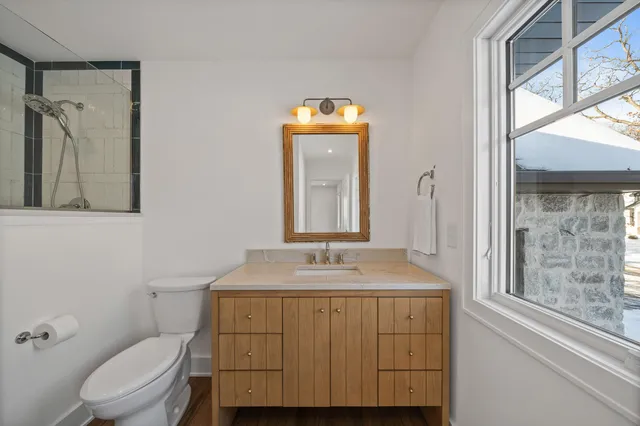 $1,995,000 | 853 Sauganash Drive, Fontana, WI 53125