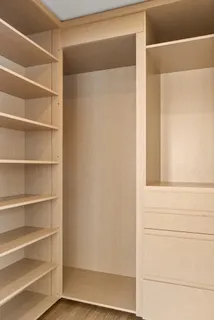 $1,995,000 | 853 Sauganash Drive, Fontana, WI 53125