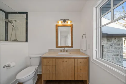 $1,995,000 | 853 Sauganash Drive, Fontana, WI 53125