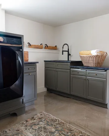 $1,995,000 | 853 Sauganash Drive, Fontana, WI 53125