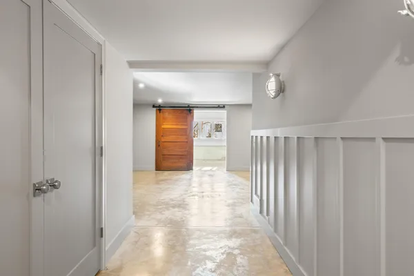 $1,995,000 | 853 Sauganash Drive, Fontana, WI 53125