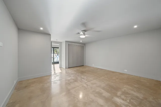 $1,995,000 | 853 Sauganash Drive, Fontana, WI 53125